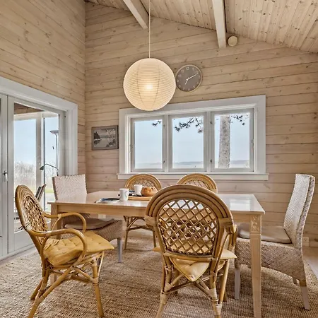 Cozy In With House Sea View